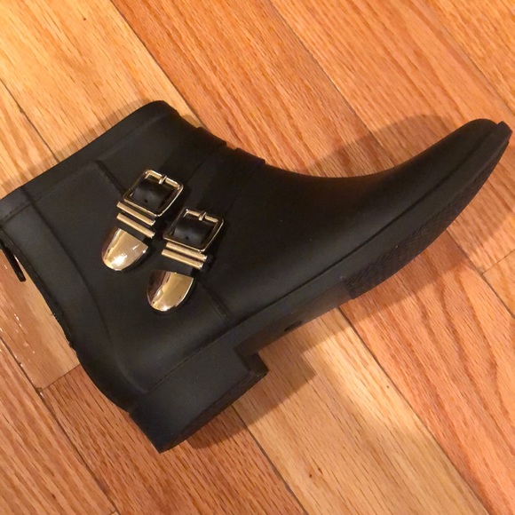 Vince Camuto Shoes - Vince Camuto: Rain boots, size 37